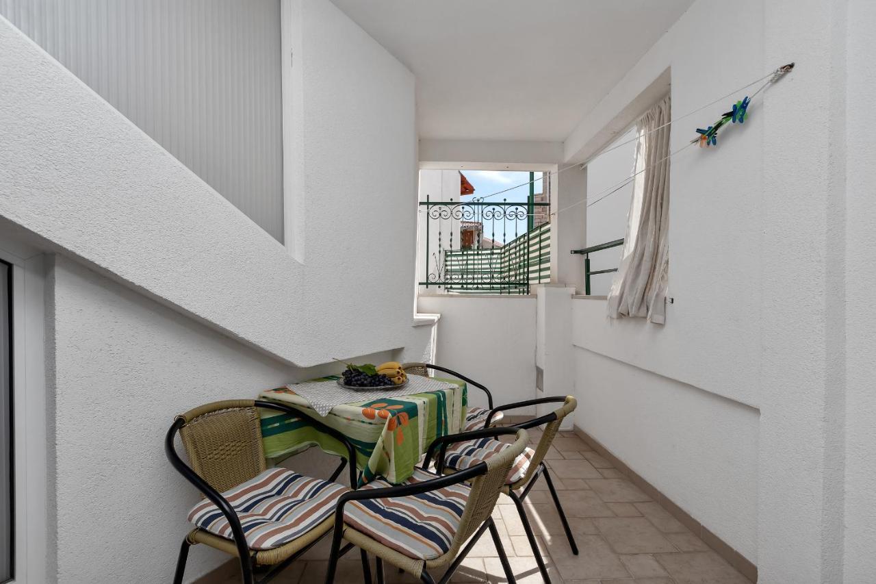 Apartments Carmen Makarska Zewnętrze zdjęcie